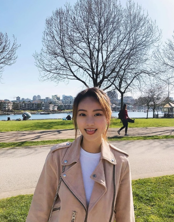 謝瑞麟丨珠寶大亨謝瑞麟高顏值孫女做KOL　Bethany讀大一懷孕休學　25歲成3孩之母 : 我冇後悔
