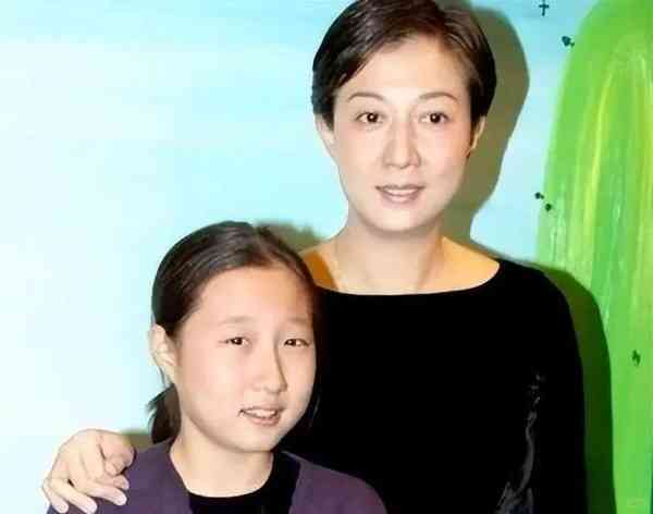 吳綺莉吳卓林丨吳綺莉直播談母女最新關係　感動落淚：我冇後悔生佢
