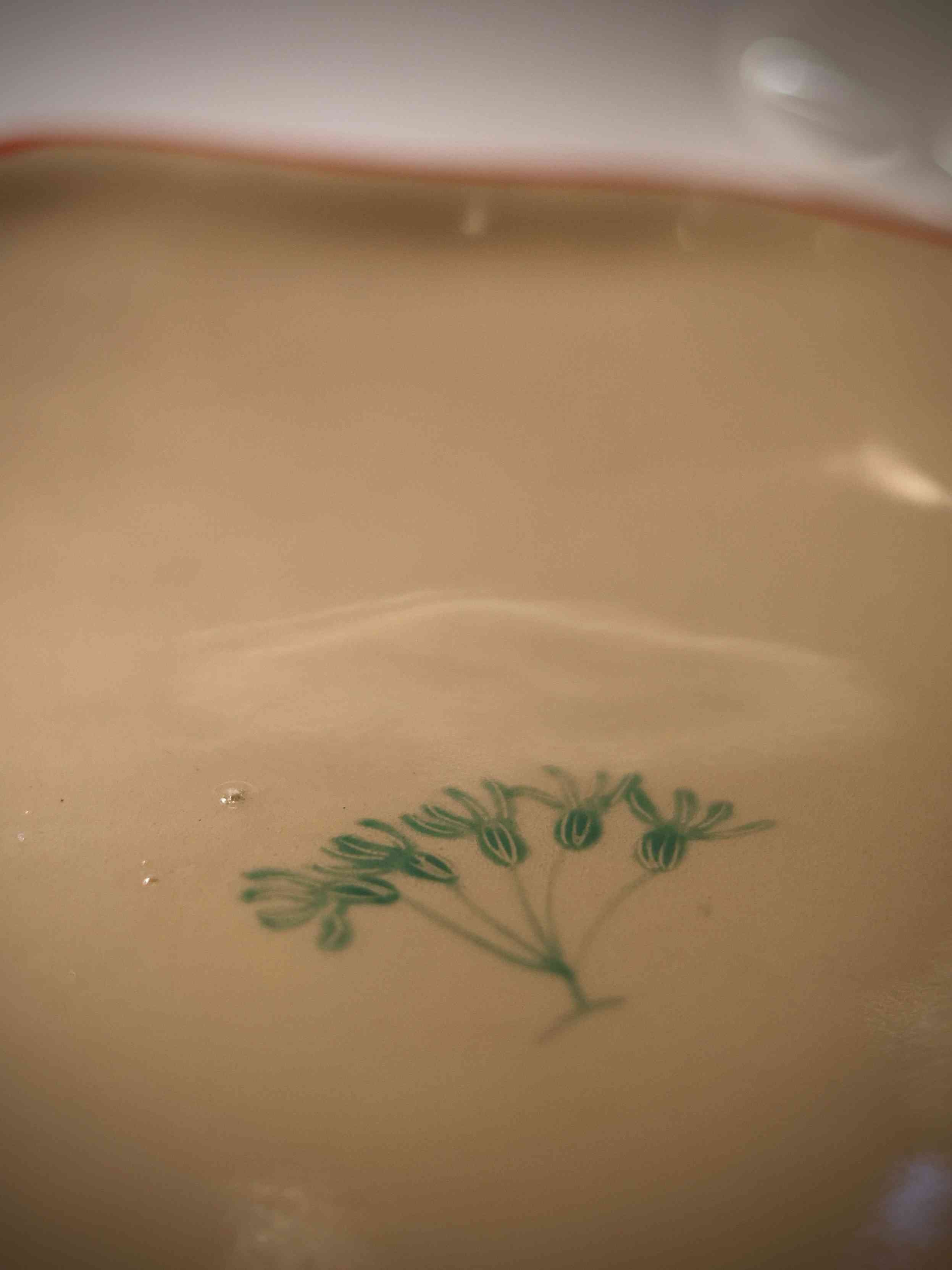 中環精緻越南料理：越式雞肉精製河粉配花膠及金華火腿、一鴨三吃配黃皮葉及越南鹹冬甩，打造出「越華融合」的佳餚美饌！