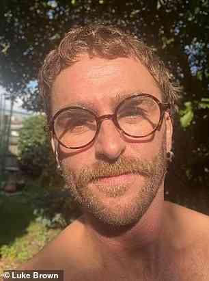濕疹自救｜37歲男戒斷類固醇　全身爆嚴重濕疹險盲　臥床7個月靠「1飲品」養膚重生