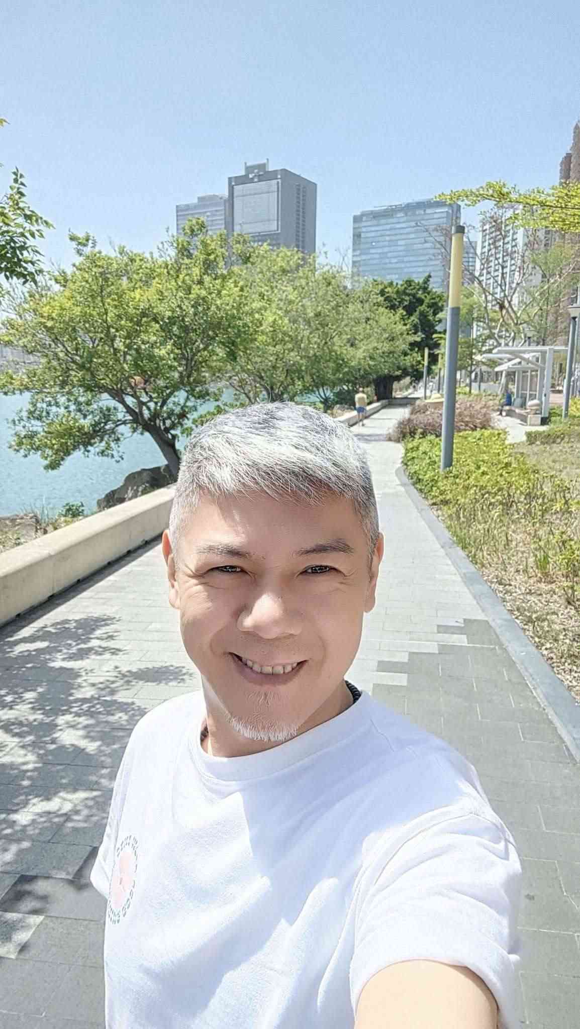 彭皓鋒︱前TVB「御用惡人」彭皓鋒患直腸癌3期　一日排便十幾次堅拒「封肛」　帶癌北上拍劇搵錢養家