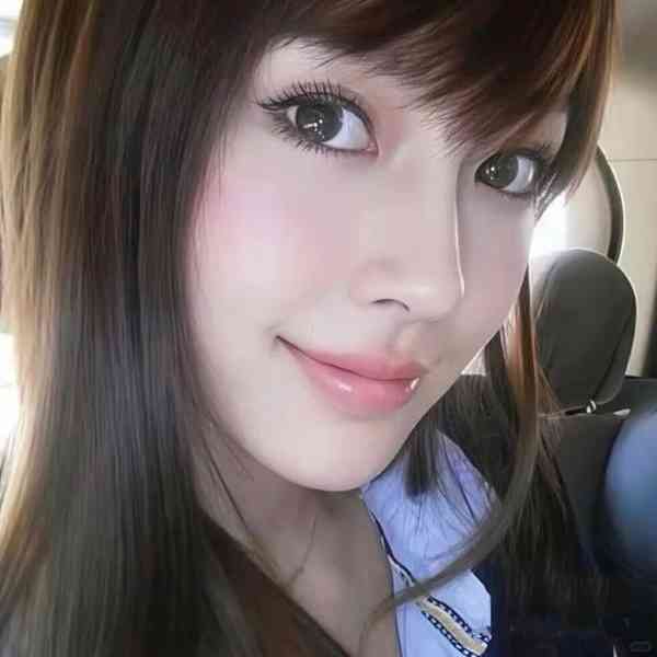 女神保養︱Angelababy 13歲校園照瘋傳　戴牙套青澀樣首曝光　五官等比例長大力破整容傳聞