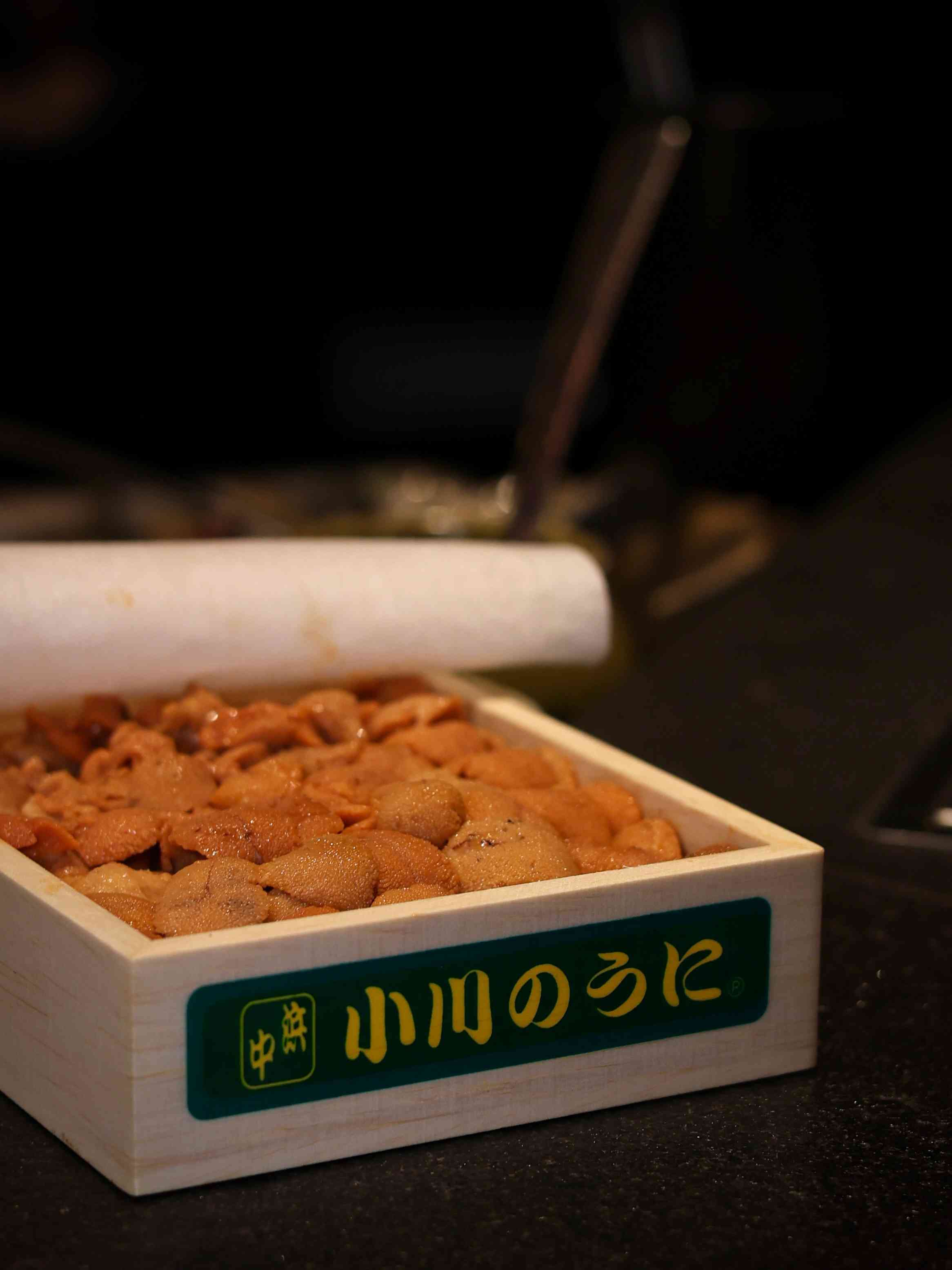 極上和牛割烹Omakase：檸檬麴昆布鹽厚切牛舌、牛臀肉松露三文治、招牌山奧燒，啖啖飽滿多汁，極爲鮮味！