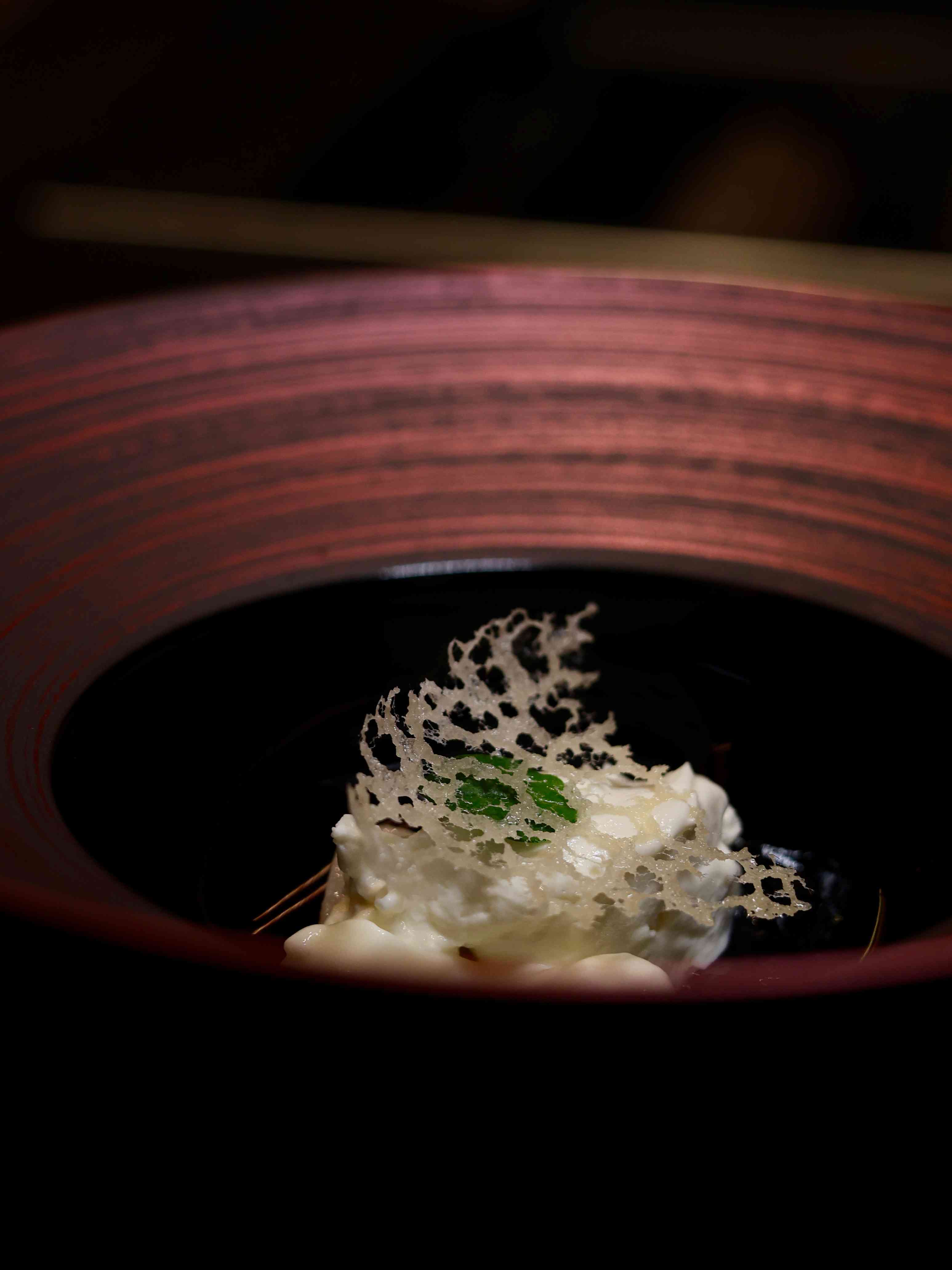 極上和牛割烹Omakase：檸檬麴昆布鹽厚切牛舌、牛臀肉松露三文治、招牌山奧燒，啖啖飽滿多汁，極爲鮮味！
