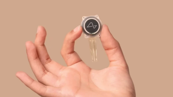 醫療突破︱Neuralink「盲視晶片」直連大腦最快半年內啟動人體植入　馬斯克：先天全盲也能看見