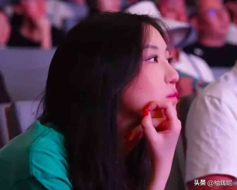 李嫣丨王菲20歲女兒李嫣近照曝光兔唇痕跡全消　歷4次手術蛻變美少女