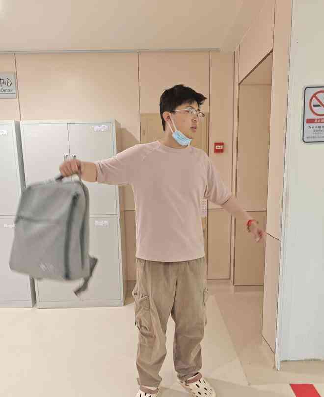 胃癌|23歲博士生寒窗苦讀16年確診胃癌晚期 歷22次化療暴瘦44磅 揭兩大習慣出事 胃癌|23歲博士生寒窗苦讀16年確診胃癌晚期 歷22次化療暴瘦44磅 揭兩大習慣出事