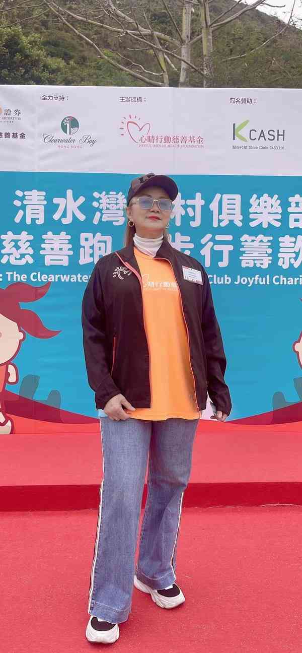 林建明︱前金牌司儀林建明健康亮紅燈 　突貼AI病床鼻插喉照宣布停工　曾患抑鬱腦血管瘤近況惹憂