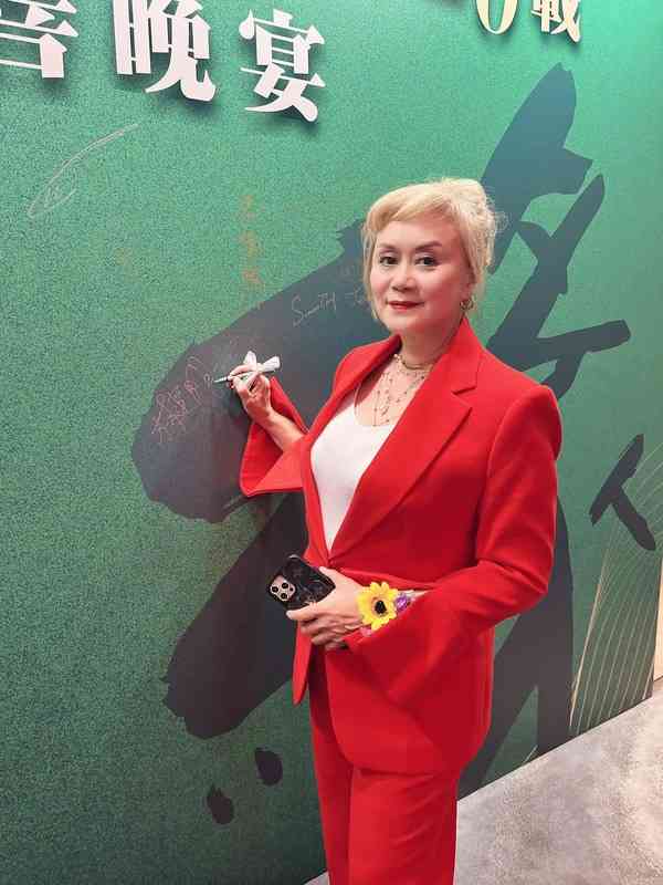 林建明︱前金牌司儀林建明健康亮紅燈 　突貼AI病床鼻插喉照宣布停工　曾患抑鬱腦血管瘤近況惹憂