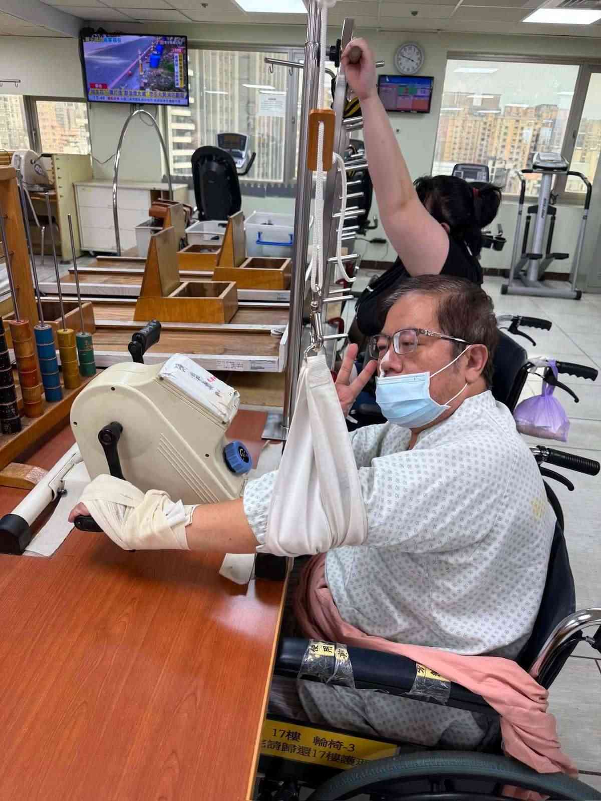 中風｜從急症室醫生到中風病人　歷7個月復康重新行醫　醫生分享中風自救過程【附中風先兆】