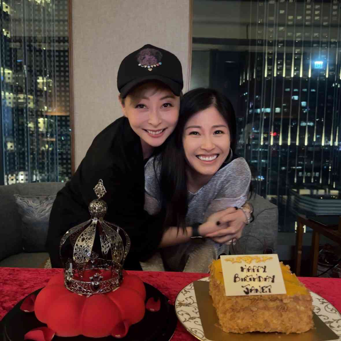 名人近況|49歲鍾麗淇留醫ICU 早前暴瘦面僵 與漸凍人症有關? 名人近況|49歲鍾麗淇留醫ICU 早前暴瘦面僵 與漸凍人症有關?
