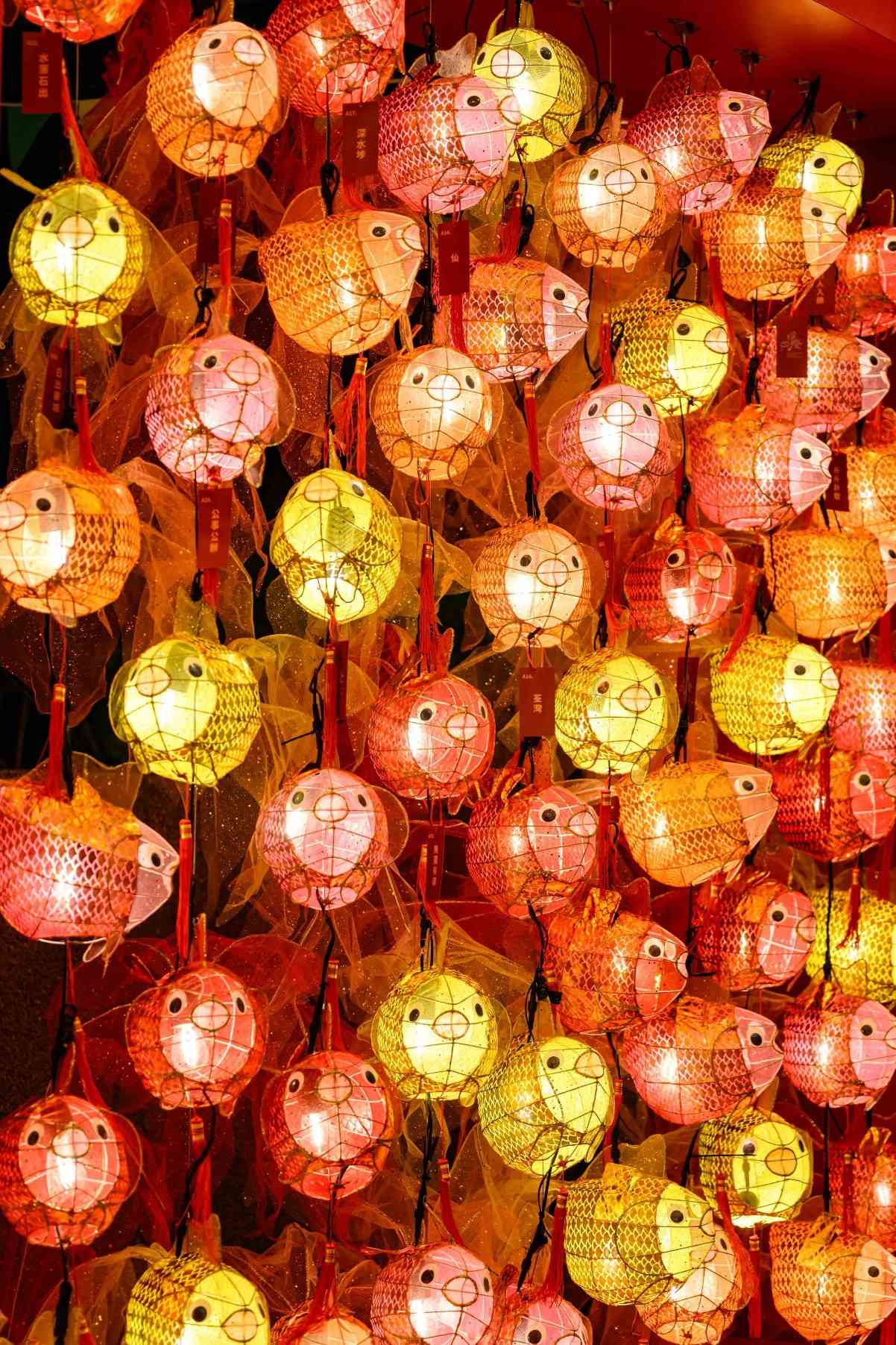 中秋節好去處2026︱超靚！維園夢幻綵燈大街匯聚3000綵燈＋8米巨型榕樹綵燈＋雞蛋仔奶茶花燈打卡熱點＋中秋市集