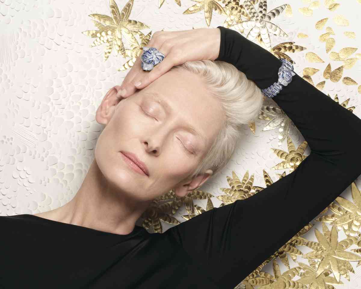 大自然最高昂貴的野性反叛!卡地亞 Into the Wild 頂級珠寶特輯:Tilda Swinton演繹野性王者氣場 大自然最高昂貴的野性反叛!卡地亞 Into the Wild 頂級珠寶特輯:Tilda Swinton演繹野性王者氣場