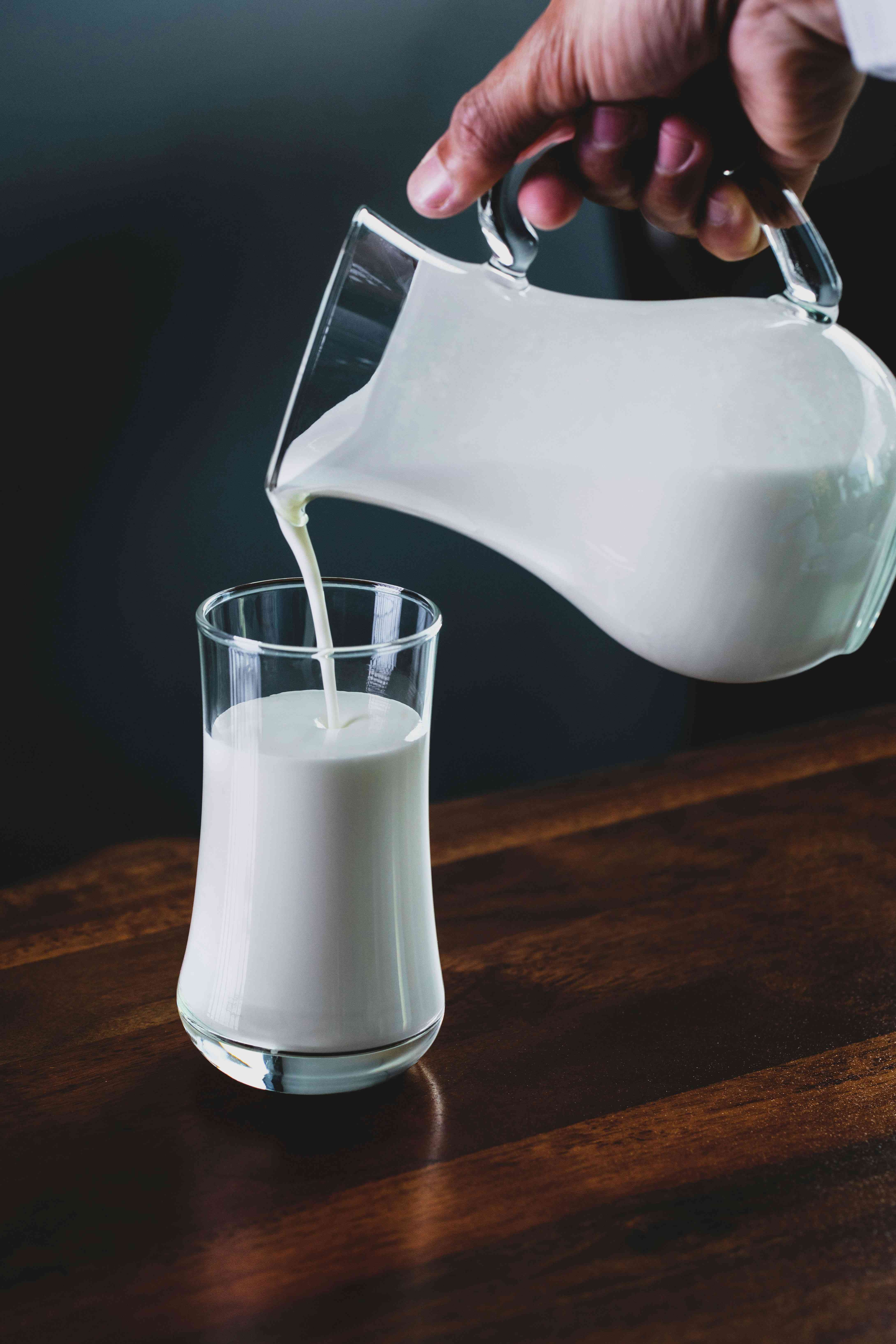 皮膚健康｜暗瘡反覆不斷？牛奶、甜食、乳清蛋白要留意　醫生推介5種食物改善膚況