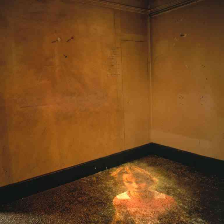 漫步上環,遇見光影:全新攝影藝廊 Lalaverie Gallery 開幕展《Bernard Faucon 攝影收藏展》 漫步上環,遇見光影:全新攝影藝廊 Lalaverie Gallery 開幕展《Bernard Faucon 攝影收藏展》