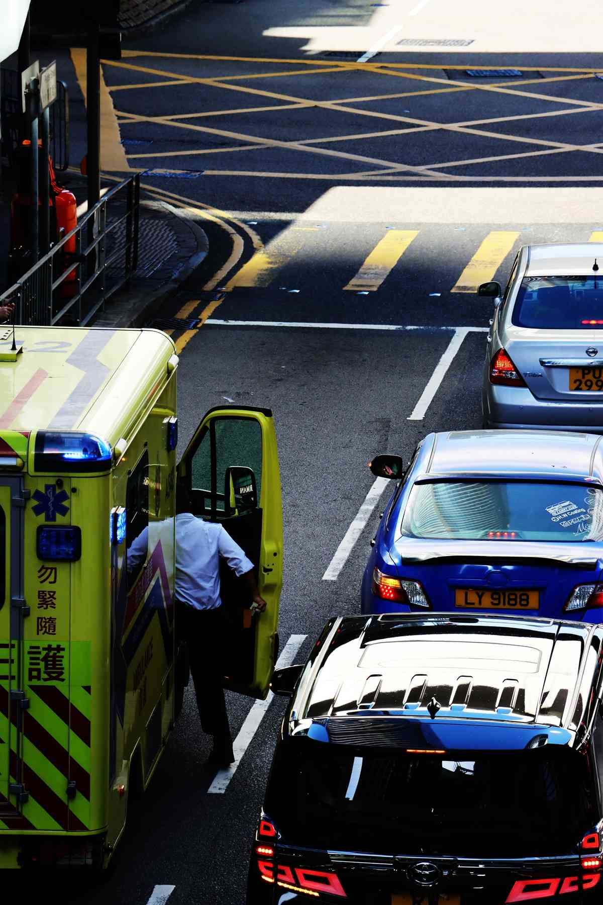 大腦健康|443種職業研究揭的士、救護車司機死於阿茲海默症比例較低 大腦健康|443種職業研究揭的士、救護車司機死於阿茲海默症比例較低