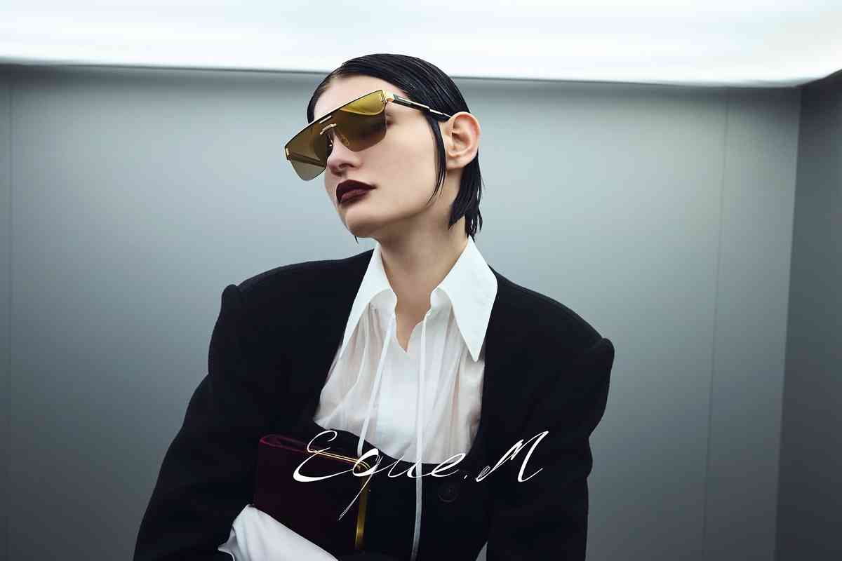 拒絕平庸的大眾廓形!EQUE.M AW26「IN BETWEEN」眼鏡系列,以日式精工雕琢獨特視覺標誌 拒絕平庸的大眾廓形!EQUE.M AW26「IN BETWEEN」眼鏡系列,以日式精工雕琢獨特視覺標誌