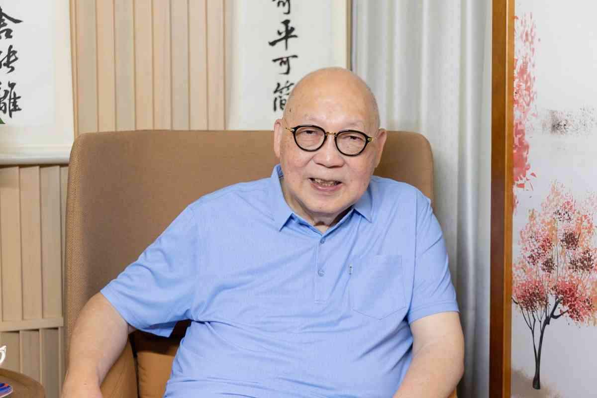 騙徙冒認岑逸飛 開設假Facebook專業！更以AI修改《經濟通》製作的片段企圖行騙