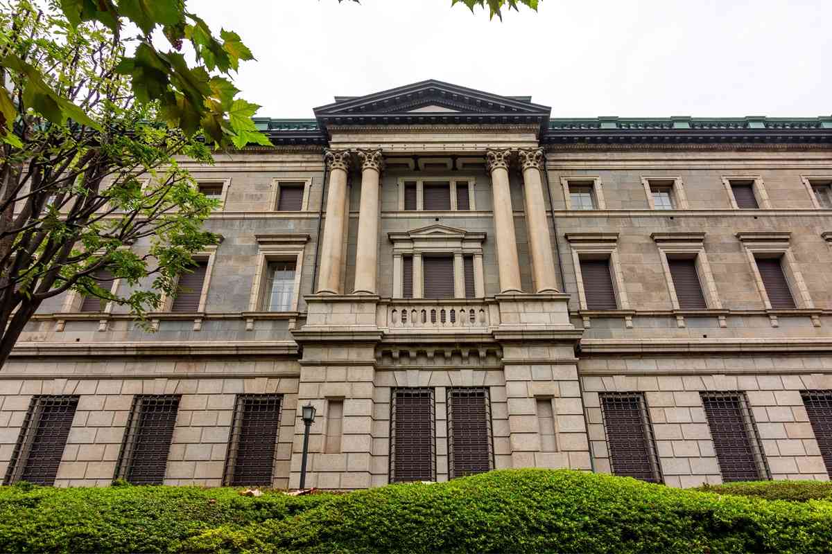 日本央行必須變陣了