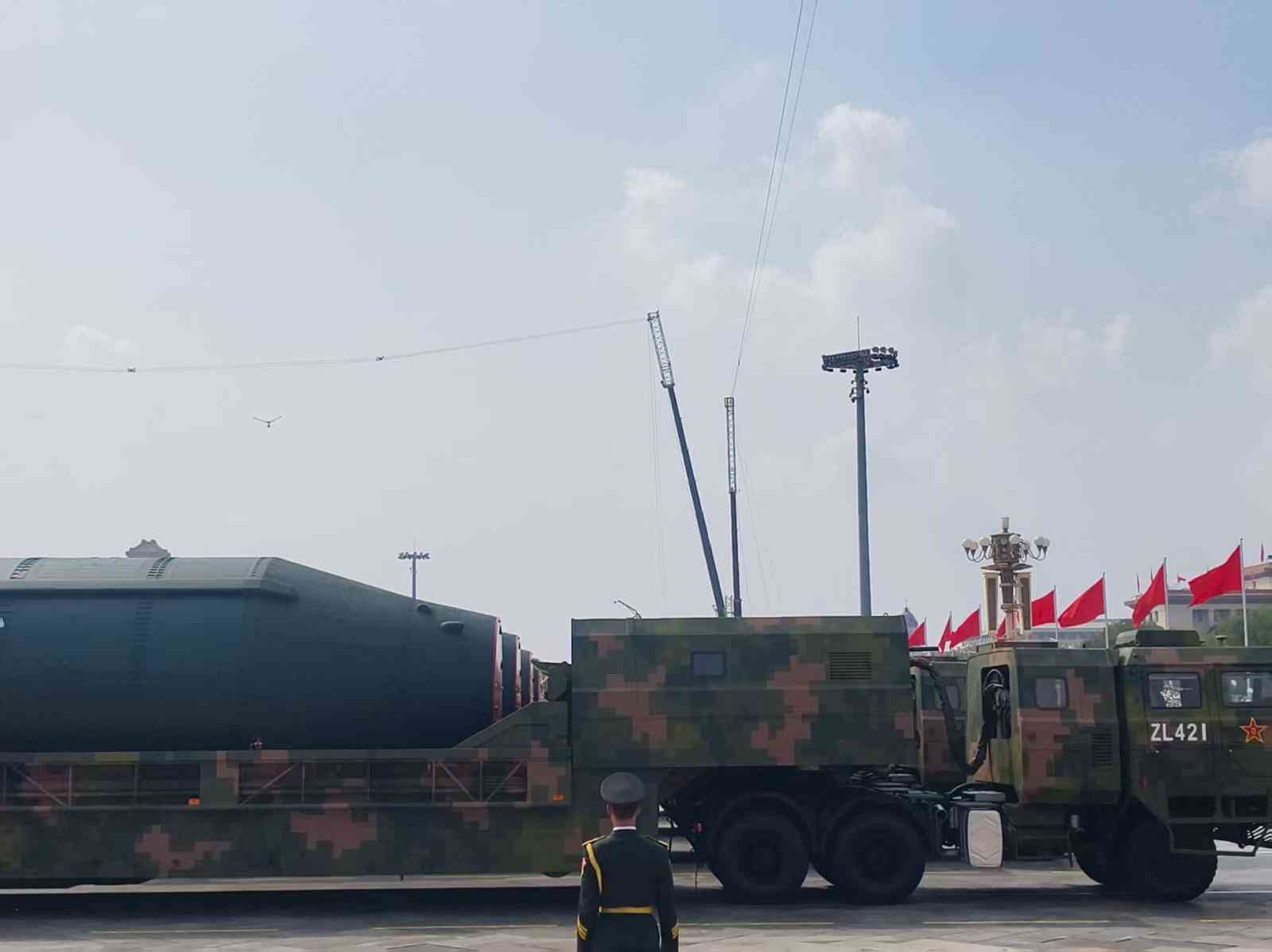 九三閱兵 | 多款武器裝備首次亮相，東風-5C液體洲際戰略核導彈打擊範圍覆蓋全球 （不斷更新）（多圖）