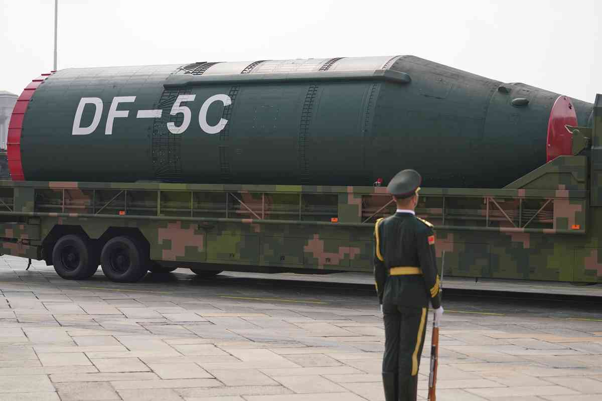 神州經脈 | 九三閱兵新武器亮相，滬指兩連跌，RatingDog服務業PMI升至一年高