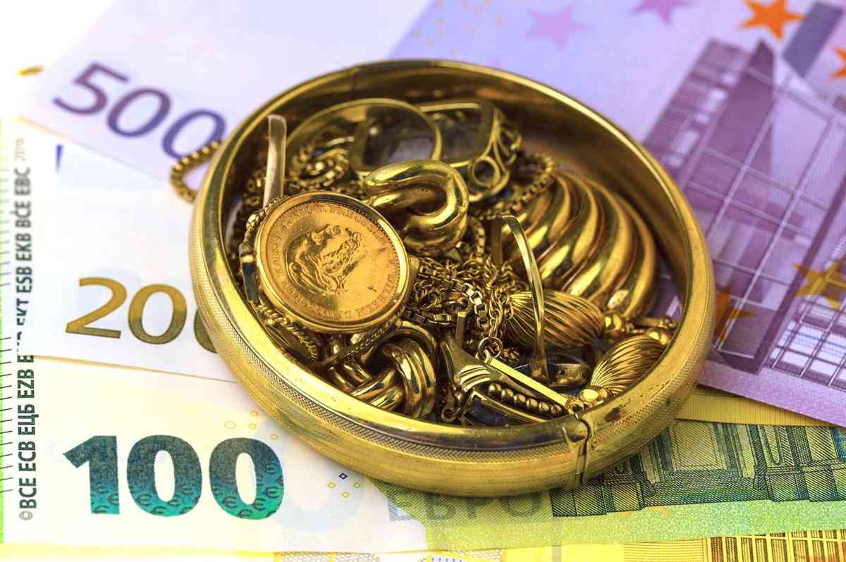神州經脈 | 外儲升金儲續增，銀行傳收緊零售信貸，股匯齊揚