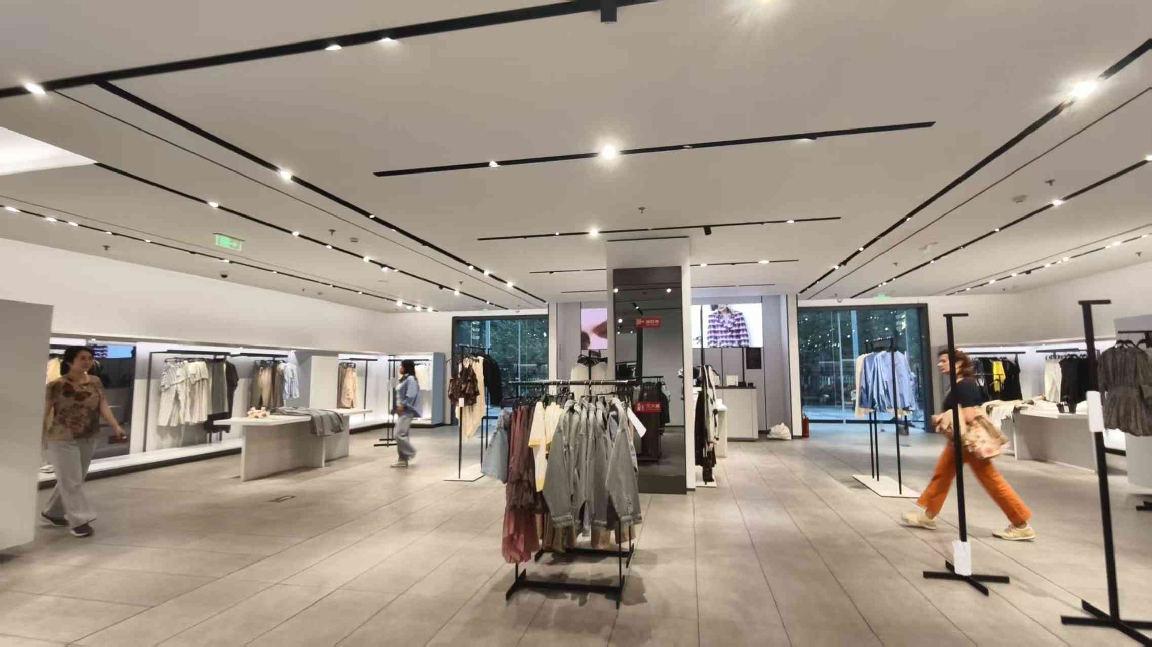 京城近觀｜快時尚黃金時代劃下句點，ZARA北京首店離場