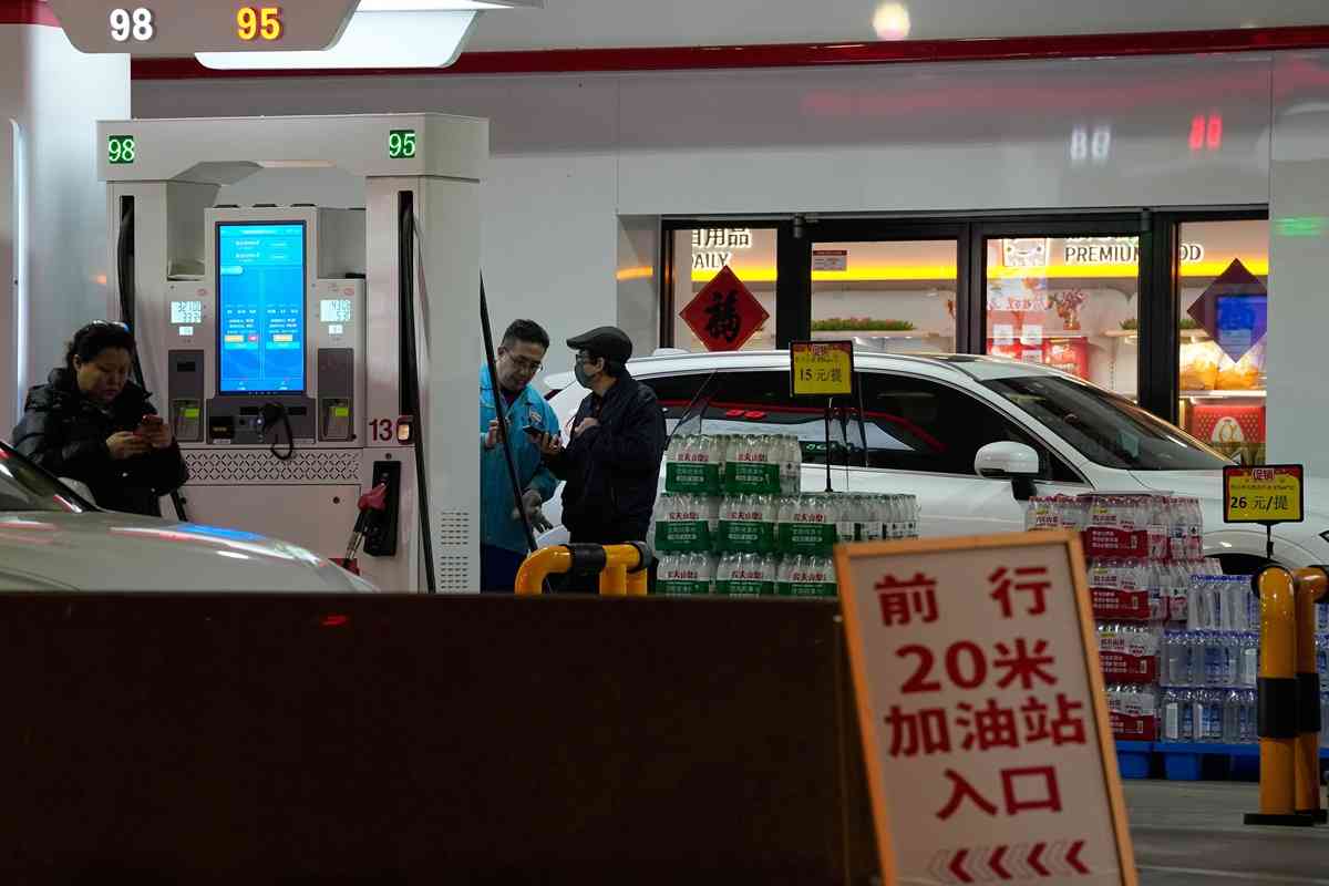 神州經脈 | 微信與手機商合作推出A2A助手，成品油價年內第二降