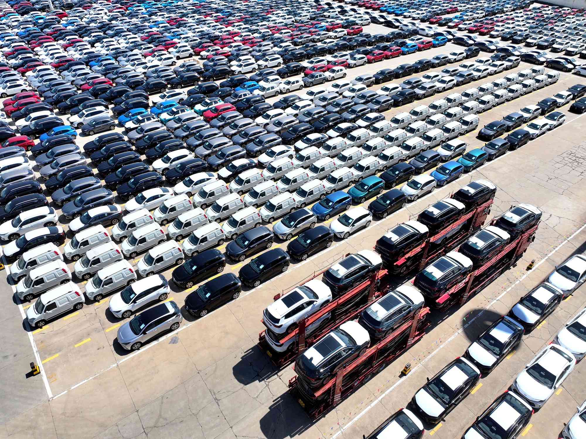 車企血戰｜搶攻「金九銀十」！內地車企再掀促銷戰，盈利壓力仍存在