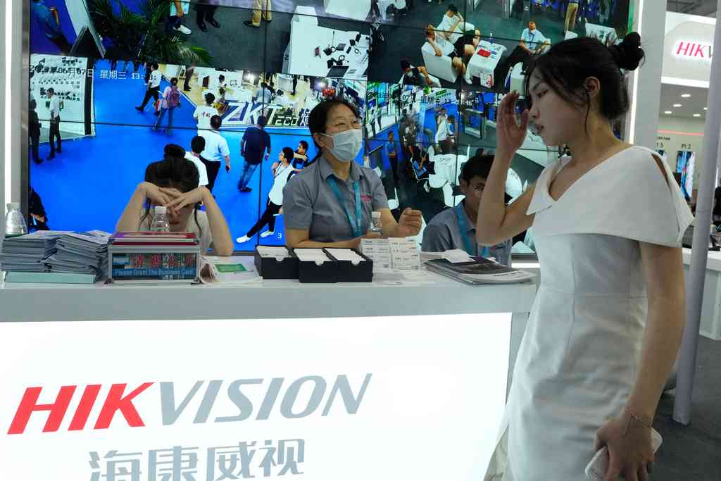 人民幣觀察｜人民幣升值，誰在埋單？三季報揭企業出口的匯兌帳