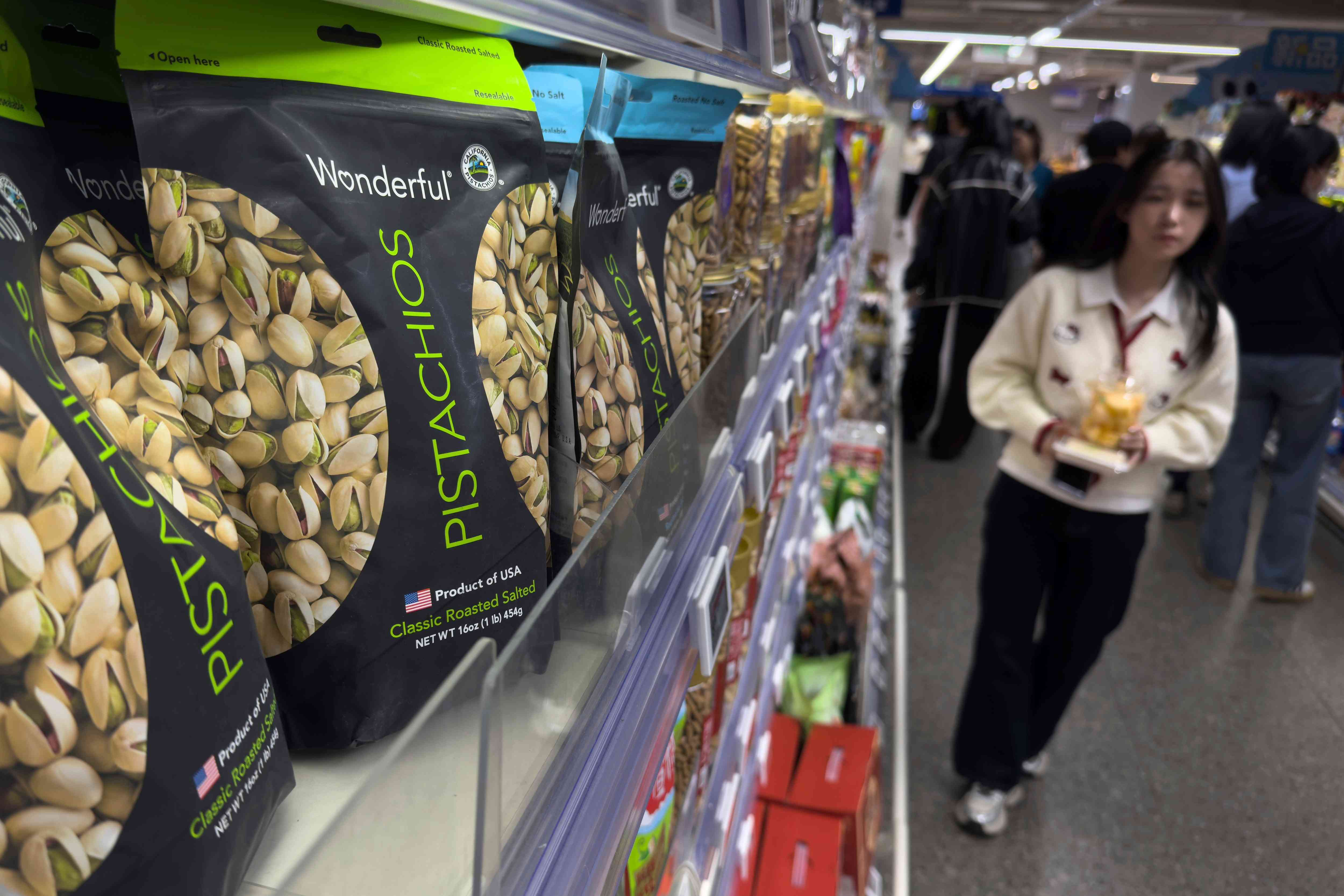 網上熱搜|開心果價格狂飆,大型超市限購引黃牛出動,網民大呼「吃不起」 網上熱搜|開心果價格狂飆,大型超市限購引黃牛出動,網民大呼「吃不起」