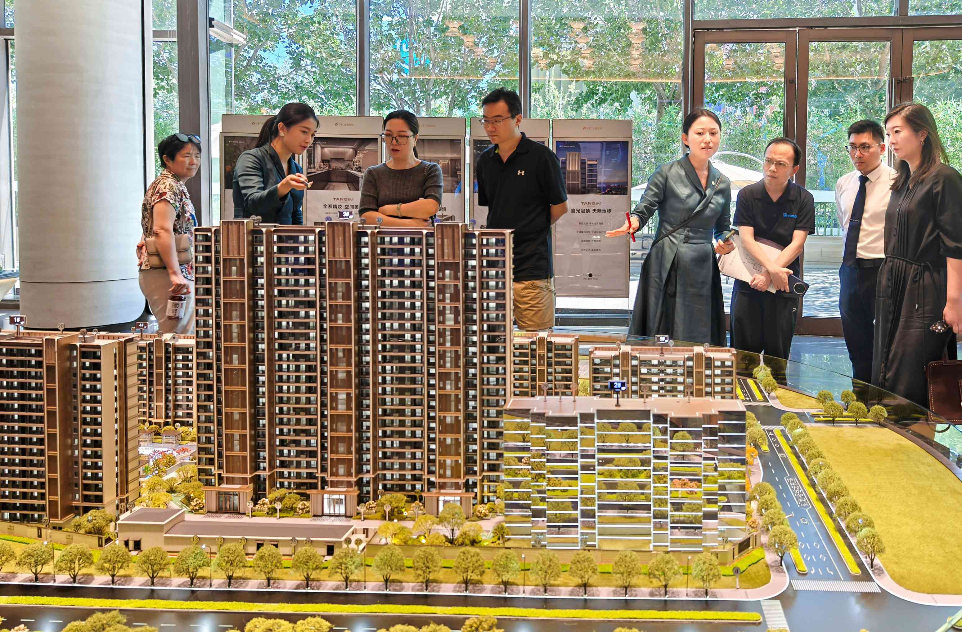中國房產|國慶黃金周內地樓市迎「銀十」開門紅,北上廣深成交回暖 中國房產|國慶黃金周內地樓市迎「銀十」開門紅,北上廣深成交回暖