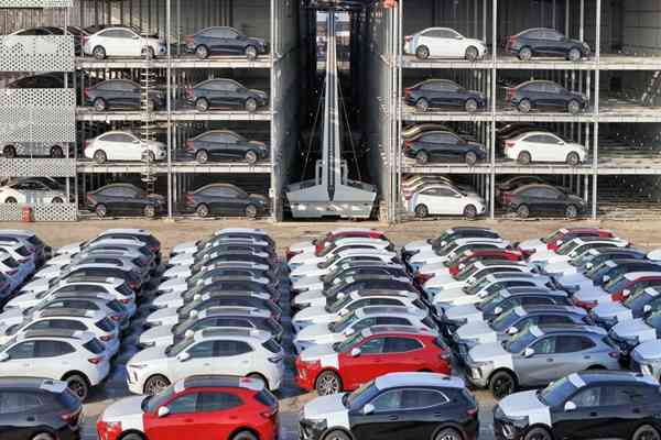 外貿 | FOCUS | 對美出口八年低點，無阻中國順差紀錄