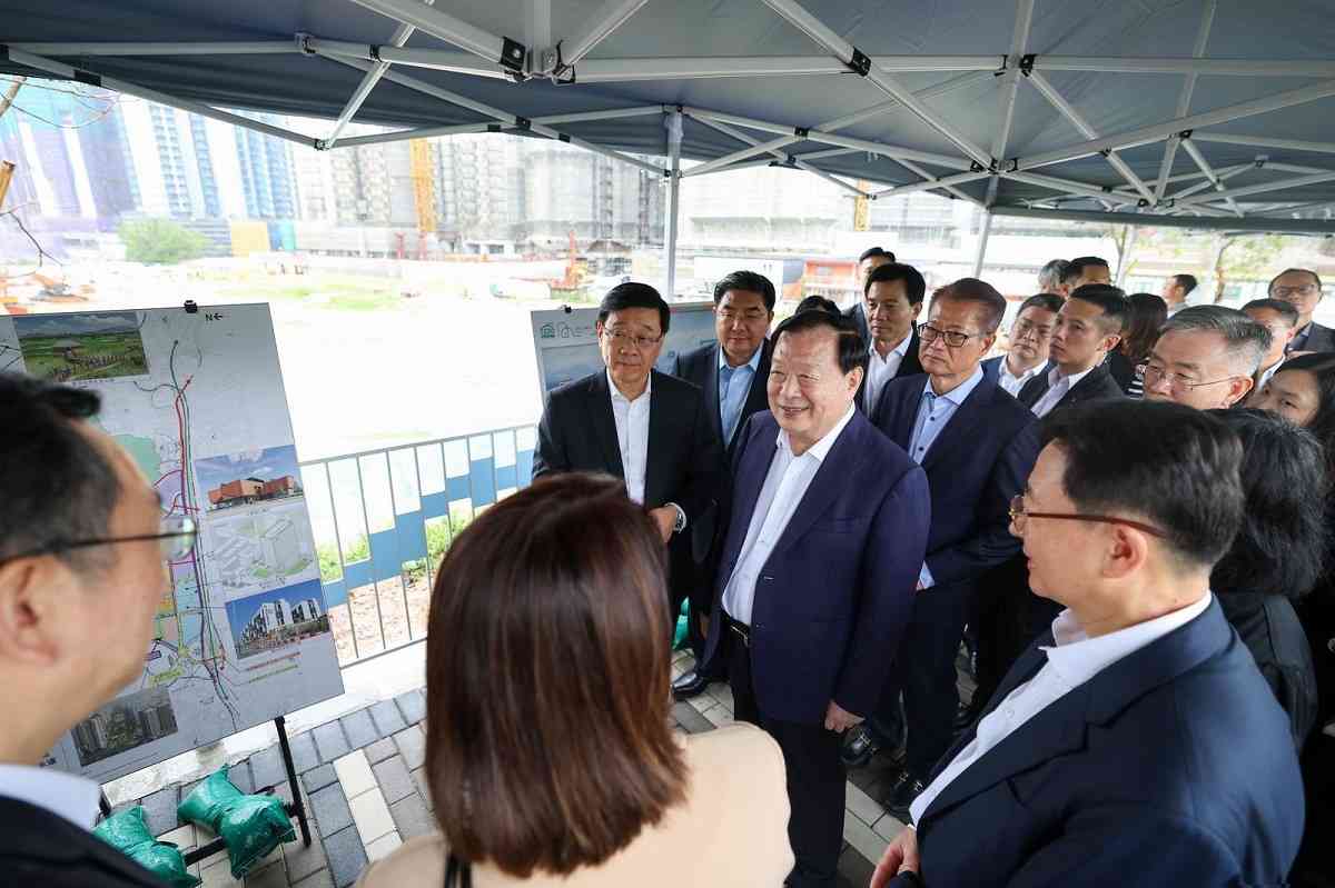 李家超：夏寶龍調研予四個肯定，包括肯定特區政府編制五年規劃工作