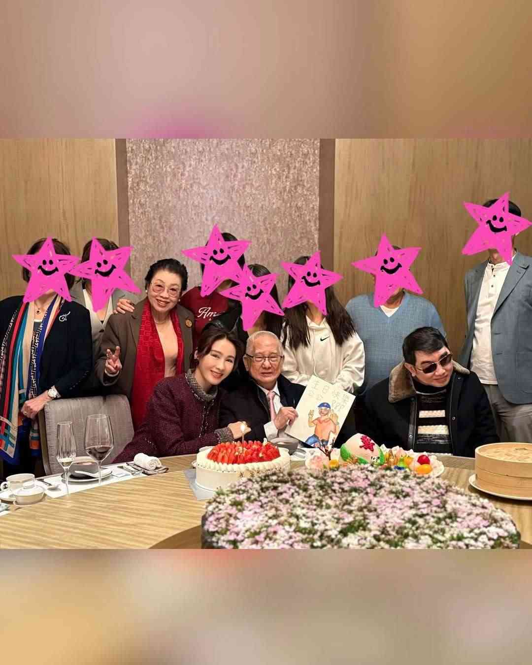 凍齡女神丨53歲黎姿罕曬泳照零贅肉狀態驚人　保濕大法+4招凍齡術大公開