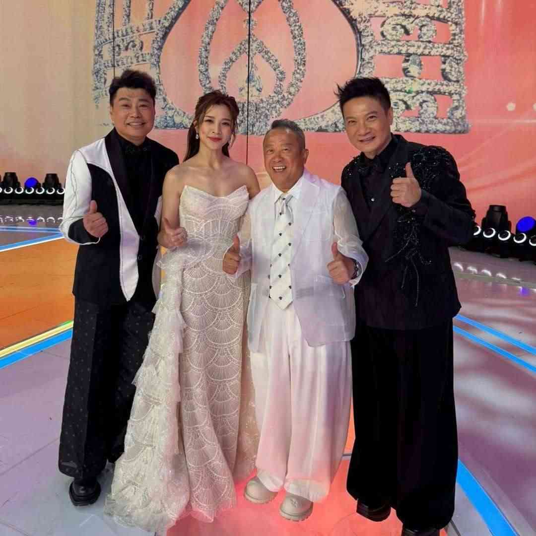 名人保養｜TVB金牌司儀新秀比賽片罕曝光　16歲清秀造型顛覆形象　網民大讚靚仔：認唔出