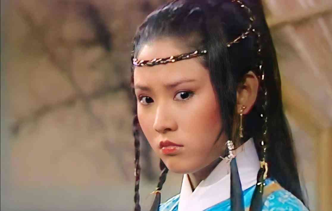 凍齡女神丨曾嫁入何東家族被譽「最美阿紫」 陳復生近況曝光貴氣迫人餅印女港大法律系畢業任主播 凍齡女神丨曾嫁入何東家族被譽「最美阿紫」 陳復生近況曝光貴氣迫人餅印女港大法律系畢業任主播