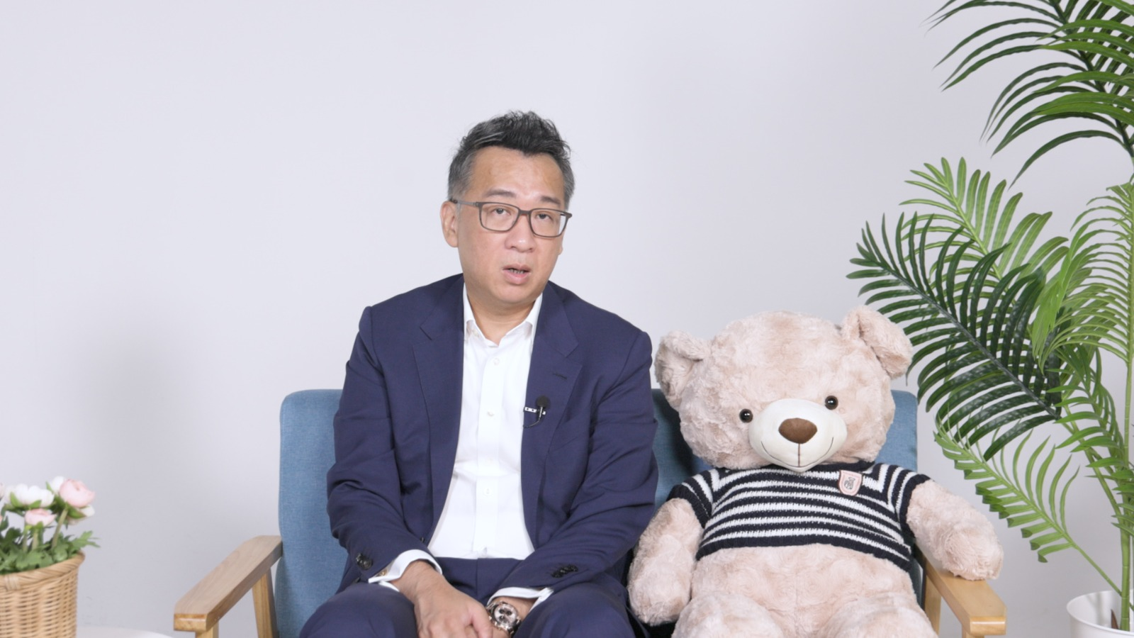 洪灝專訪 | A股建倉把握交易型機會，小心「燒香式」與「價值式」兩類投資