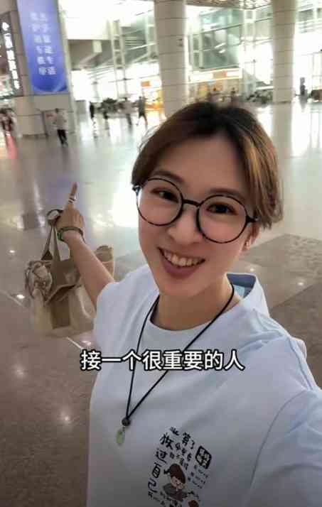 凍齡女神丨43歲前TVB落選港姐近況曝光佛山擺攤　屢傳整容失敗認恨嫁有錢人