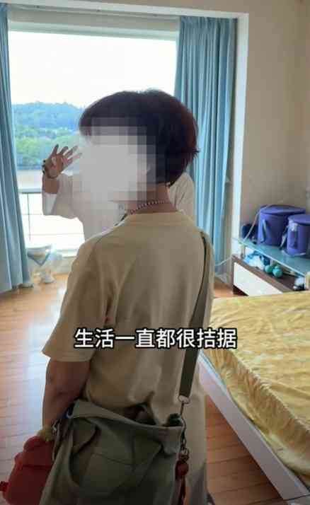 凍齡女神丨43歲前TVB落選港姐近況曝光佛山擺攤　屢傳整容失敗認恨嫁有錢人
