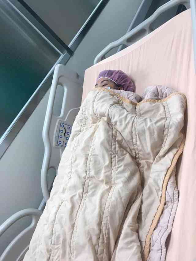 慣性流產｜流產10次為保胎曾活縫子宮　台女星誕罕見病愛子　悉心照顧15年終病逝