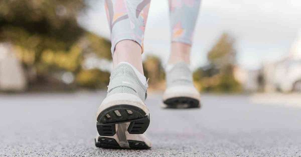 瘦身大法 │ 更年期女性慢跑比快跑更燒脂近3倍，專家教4招提升效果4倍