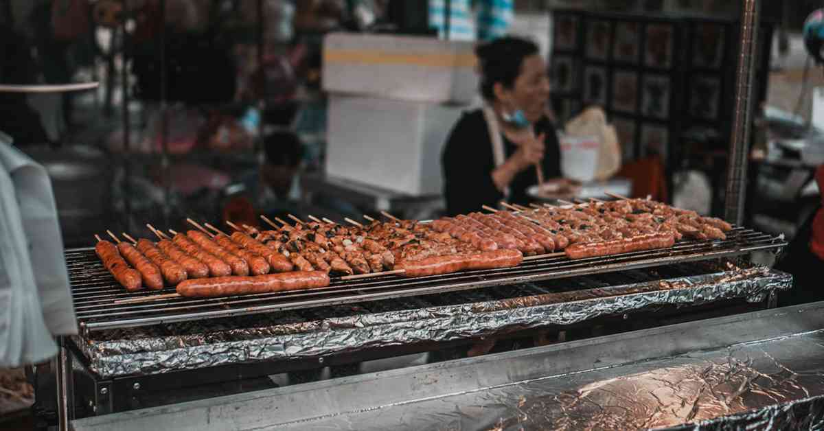大腸癌｜18歲少年患大腸癌離世，愛吃1種夜市美食惹禍，專家推1水果解毒
