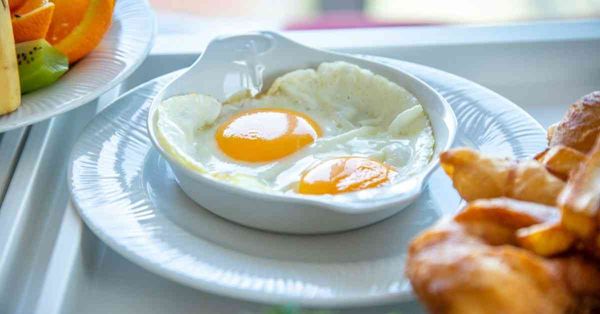 致癌飲食警示｜5種常見早餐藏健康風險，女士食蛋過量患癌死亡率高3.2倍