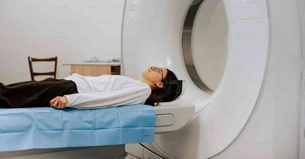 應用八字中「用神」與「忌神」 結合中藥調理　減電療副作用促康復 