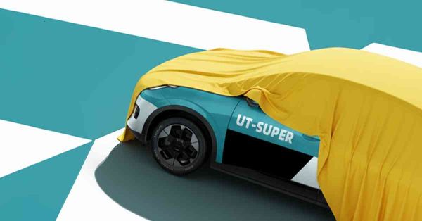 京東官宣「國民好車」名為「埃安UT super」，「001號車」拍賣7819萬天價成交