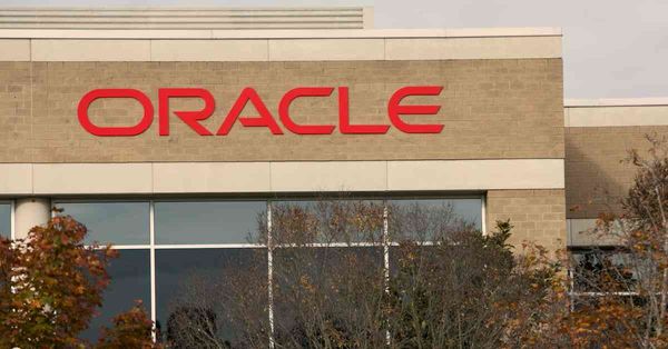 AI | 據報甲骨文AI雲業務利潤率偏低，AI概念股借勢跌，阿里難得回調要趁機吸？