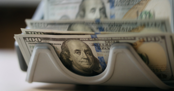 外匯 | 溫灼培：料美元橫行金價升