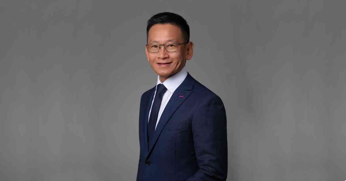 恒隆委任蔡德粦接替盧韋柏任行政總裁，10月1日生效，蔡德粦現為玩具「反」斗城亞洲CEO