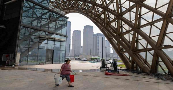 中國經濟 | FOCUS | 拆解首季5%增速：AI狂奔、車市驟冷、老破小搶籌